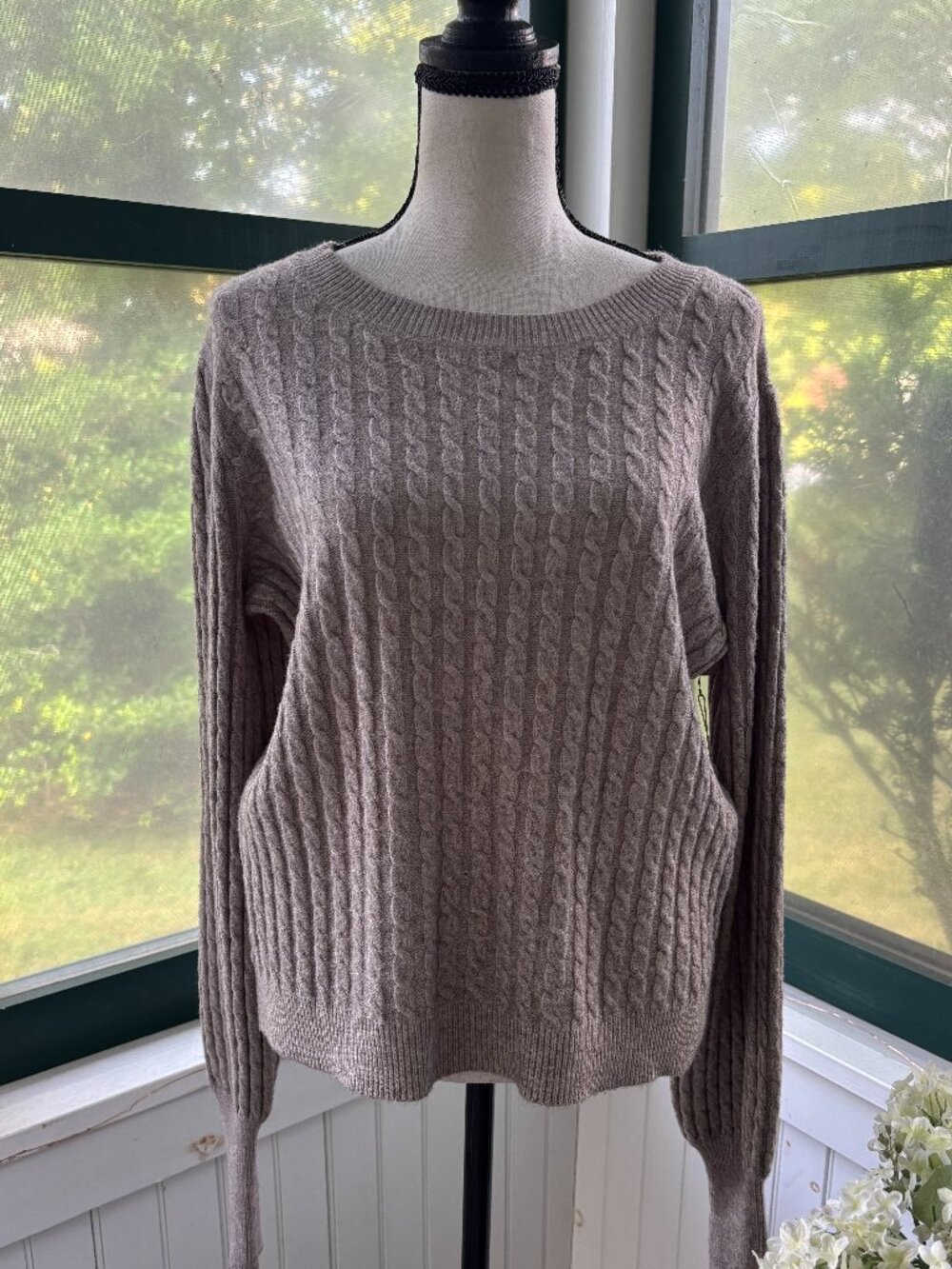 Evolution by Cyrus Cable Knit Sweater Medium NWT